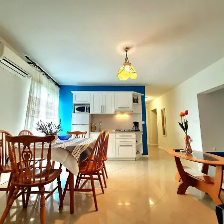 Apartment Zonta 800 M From Rovinj
