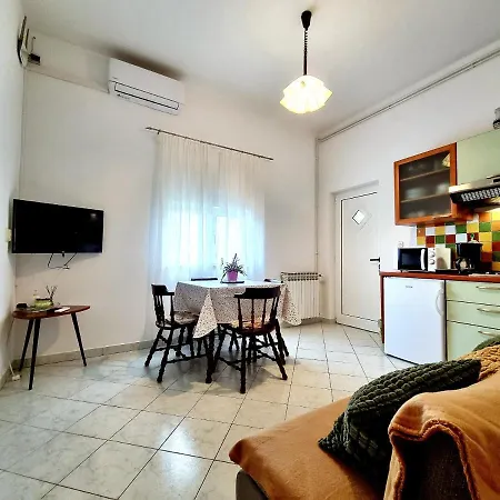 Zonta 800 M From Apartment